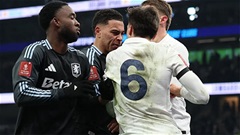 Màn hỗn chiến khó tin ở thư hùng Tottenham vs Aston Villa